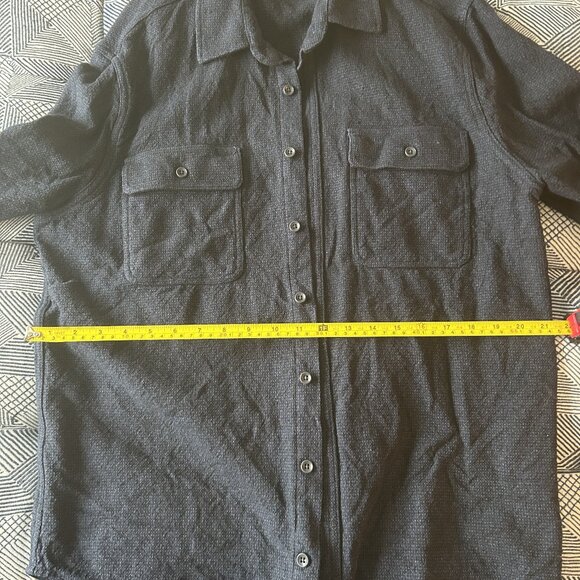 Taylor Stitch - The Ledge Shirt in Dark Navy Linen Tweed - 42/Large - Picture 8 of 10